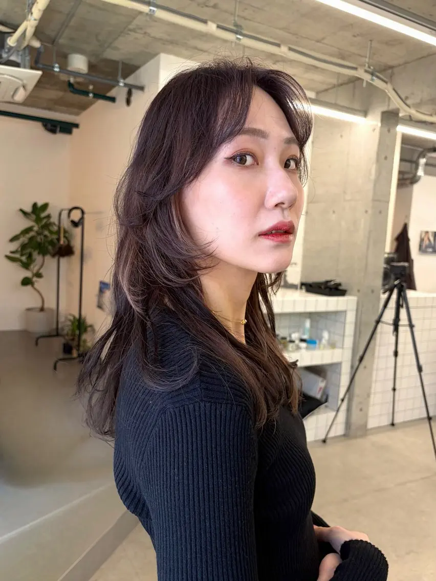 ロング カラー ブラウンカラー 透明感カラー レイヤーカット cana 札幌レイヤースタイルのヘアスタイル