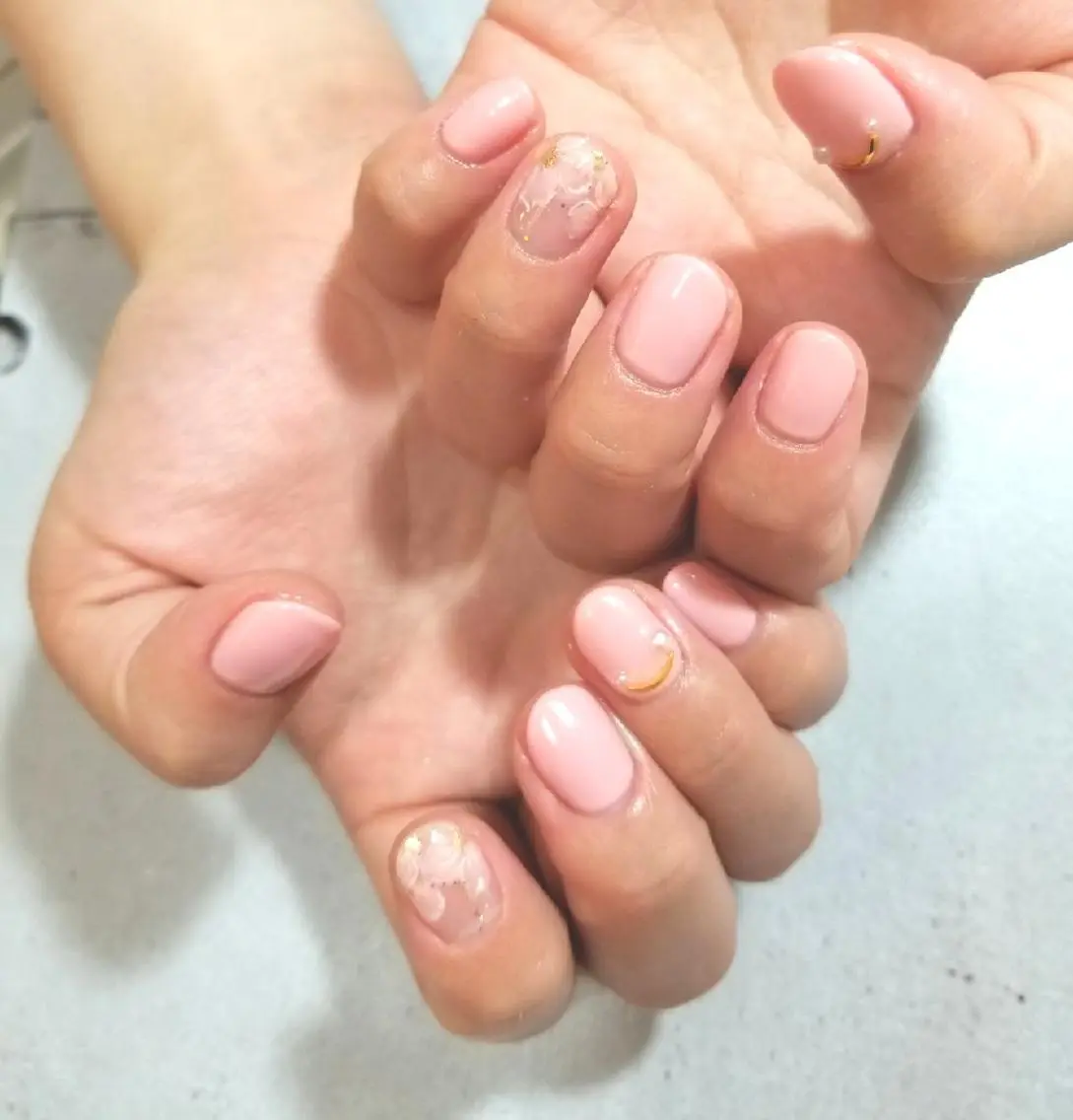 ネイル シンプルネイル nijiiro🌈 サトウのネイルデザイン