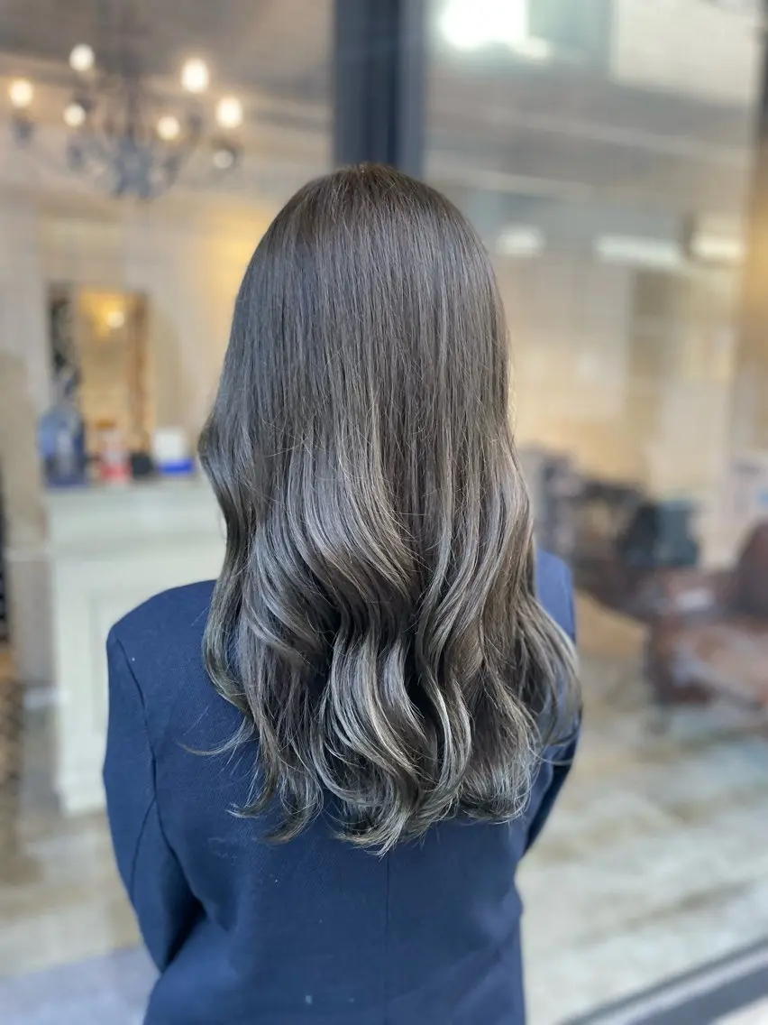 セミロング カラー ゆず .🎀のヘアスタイル