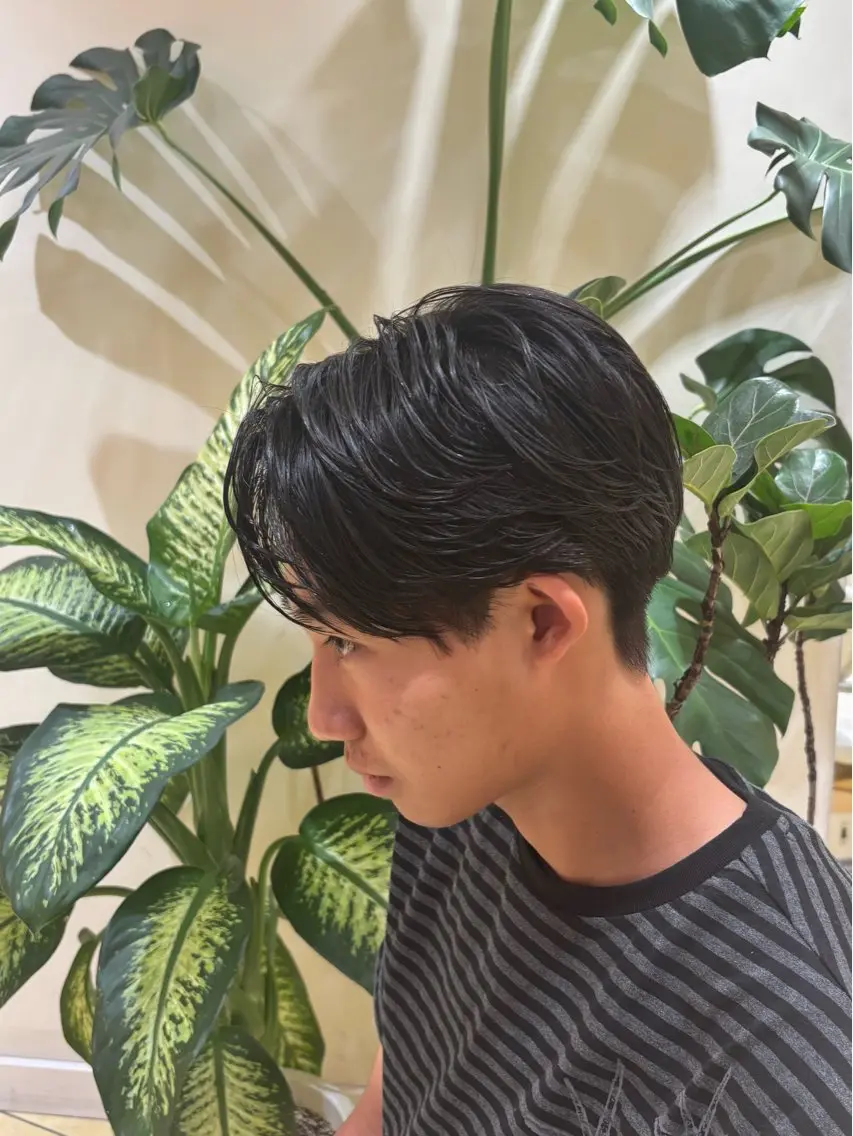 ショート パーマ メンズ メンズパーマ ニュアンスパーマ カット パーマ フェザーパーマ 村上俊輔のヘアスタイル