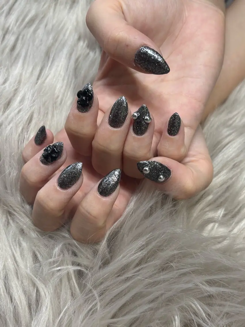 ネイル IROHA NAIL 真結子のネイルデザイン