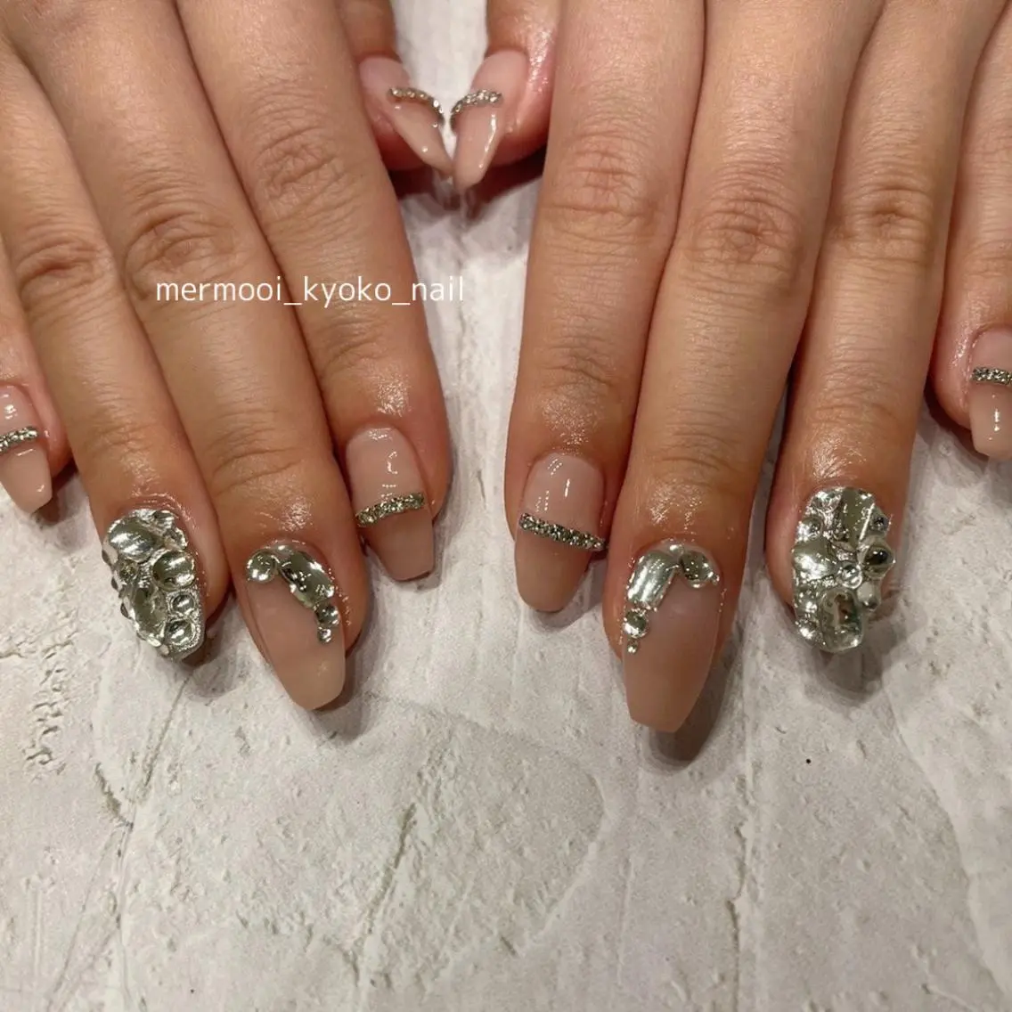 ネイル キラキラネイル ストーンネイル mermooi nailのネイルデザイン