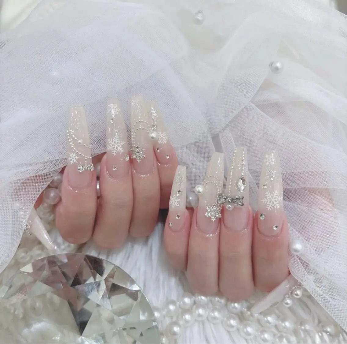 ネイル 韓国ネイル ニュアンスネイル シンプルネイル ワンホンネイル Nihonthy Nail 新宿のネイルデザイン