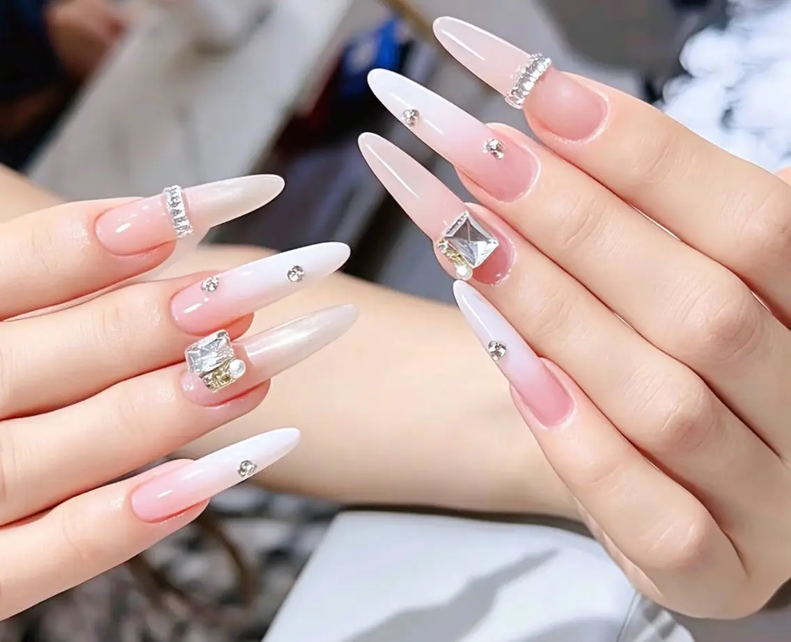 ネイル Luvia Ginzaのネイルデザイン
