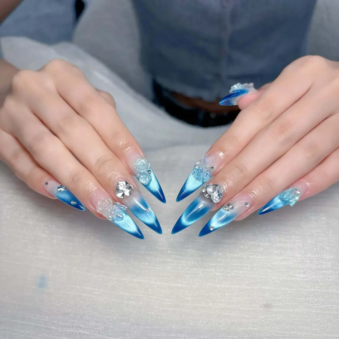 ネイル キラキラネイル 韓国ネイル マグネットネイル 持ち込み ネイルチップ ハンドネイル Chiee Bling.Nailのネイルデザイン