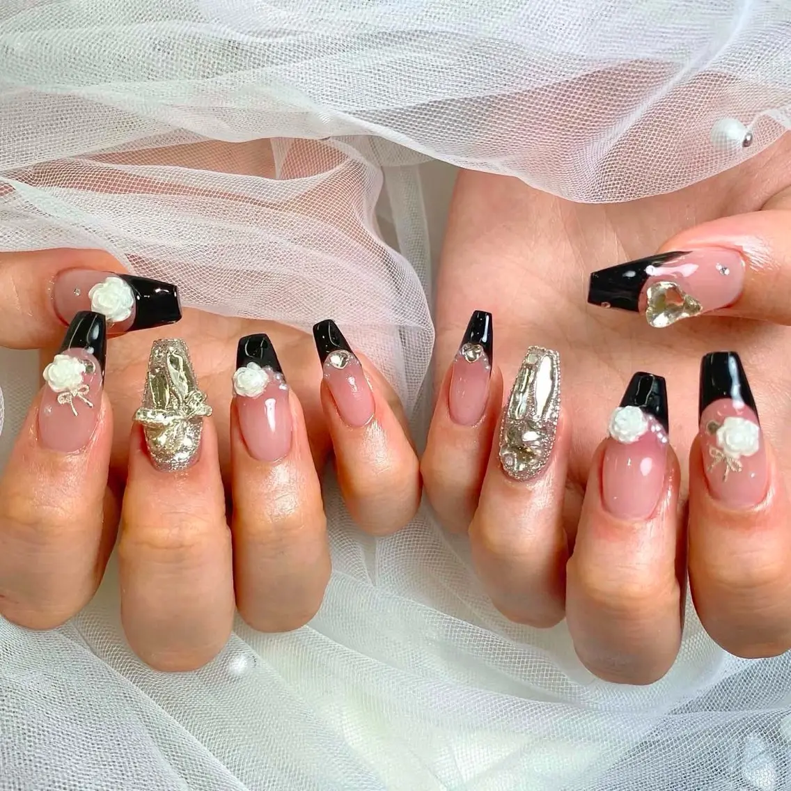 ネイル アートネイル フレンチネイル ジェルネイル 韓国ネイル マグネットネイル HAPPI NAIL 大国町のネイルデザイン