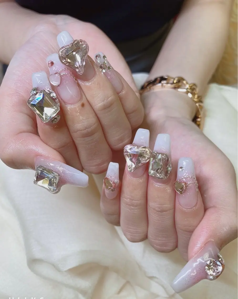 セミロング JNA認定講師🌸 RIEのネイルデザイン