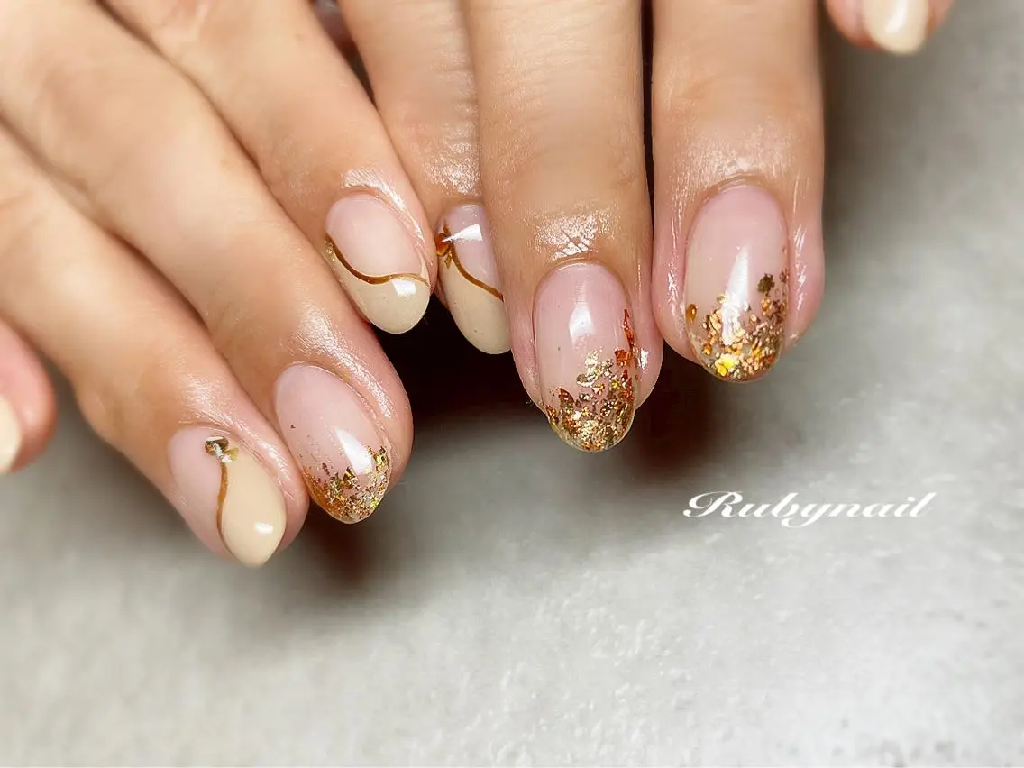 ネイル ゴールド プライベートサロン Rubynailのネイルデザイン