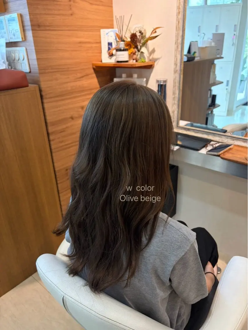 ロング ヘアカラー hair bonitaのヘアスタイル