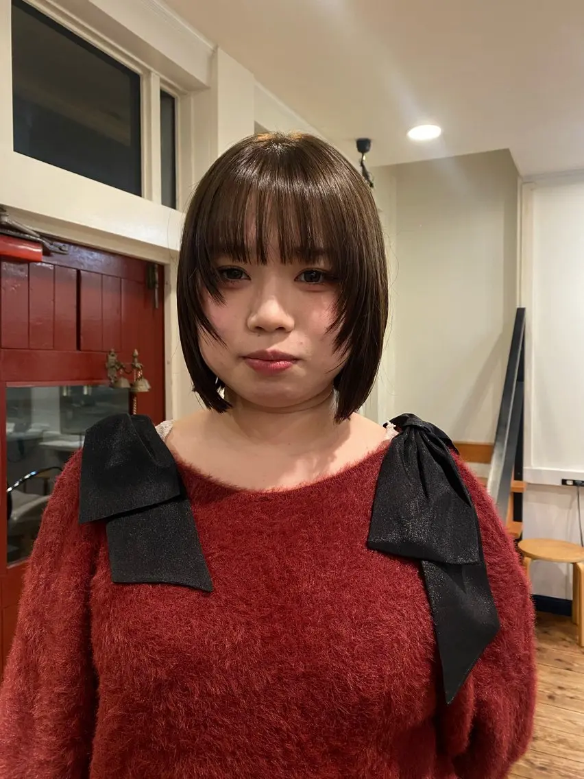 ショート ボブ 顔周りカット カット ソノダ リコのヘアスタイル