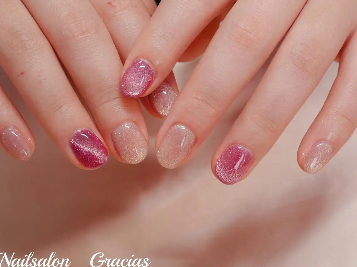 ネイル キラキラネイル ハンドネイル Nailsalon Graciasのネイルデザイン