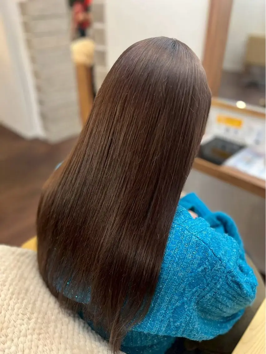 セミロング カット ヘアカラー トリートメント 廣瀬 京花のヘアスタイル