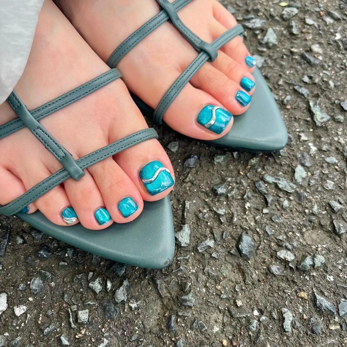 ネイル フットネイル グラデーション グリーン ハート 水色 C.Nail &Eyeのネイルデザイン