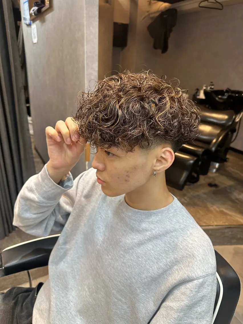 カラー パーマ メンズ 大宮/海外風パーマ 🇺🇸隼也🇪🇸のヘアスタイル