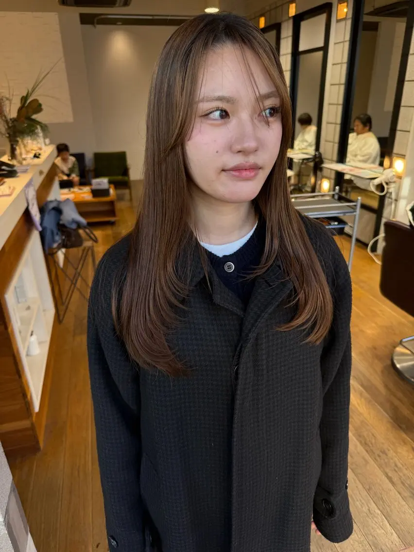 ロング レイヤーカット カット ヘアカラー トリートメント 松本 夏海のヘアスタイル