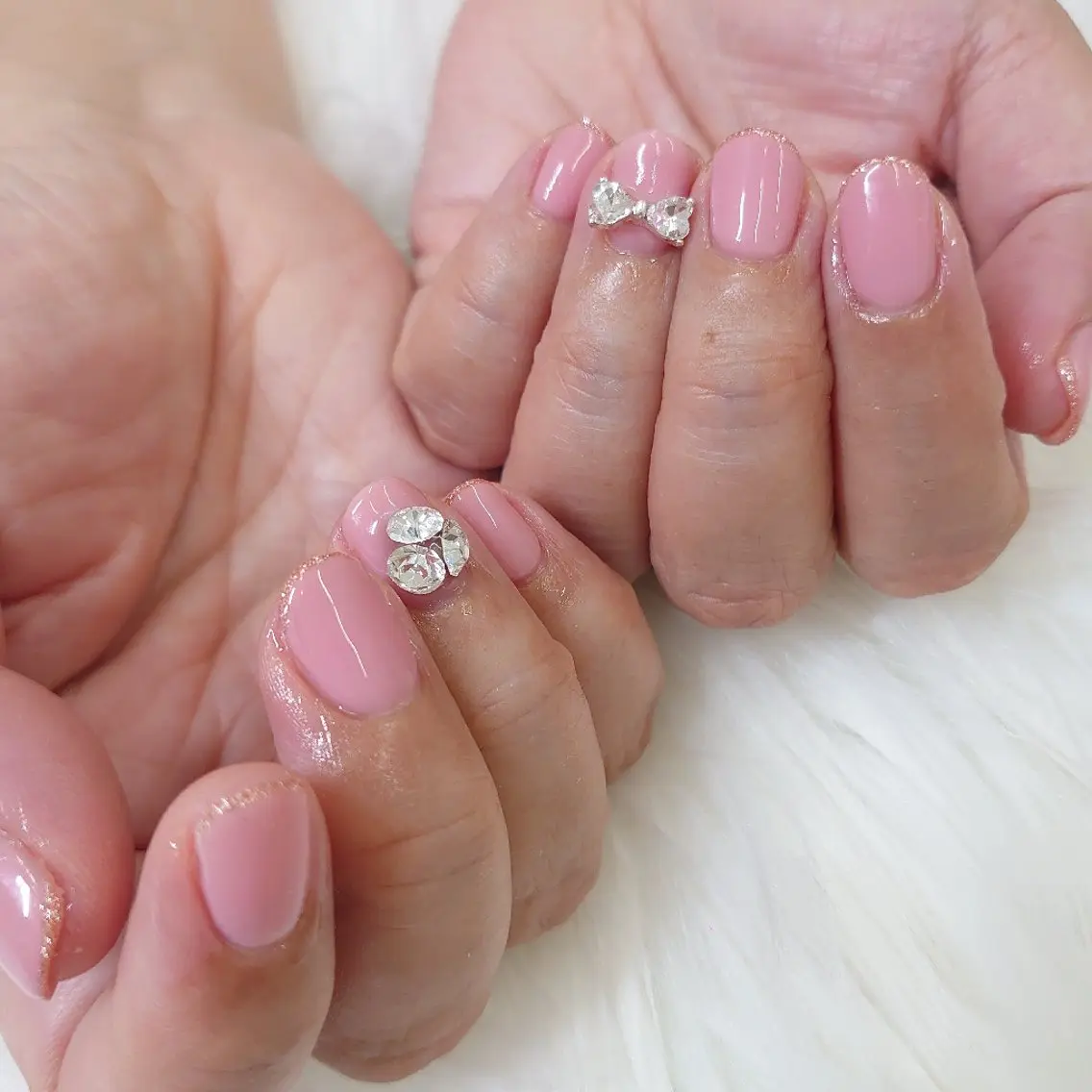 ネイル キラキラネイル リボン ストーンネイル ハンドネイル Bianca浦和西口 ⭐mitoのネイルデザイン