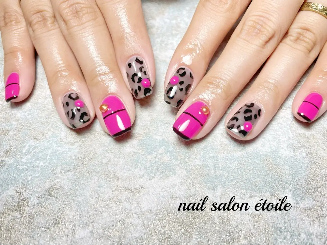 ネイル アニマル柄 フレンチネイル ピンク ハンドネイル nail salon étoileのネイルデザイン