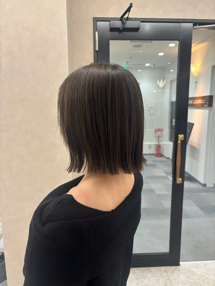 ショート カラー グレージュ ボブ カット ヘアカラー The Ect Q'n🍑MOMOのヘアスタイル