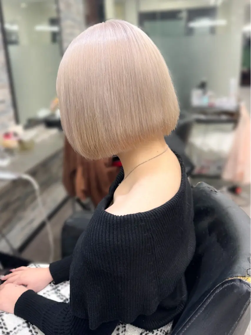 ショート カラー ヘアカラー トリートメント ハイトーンエクステ 🎩カズキ🎩のヘアスタイル
