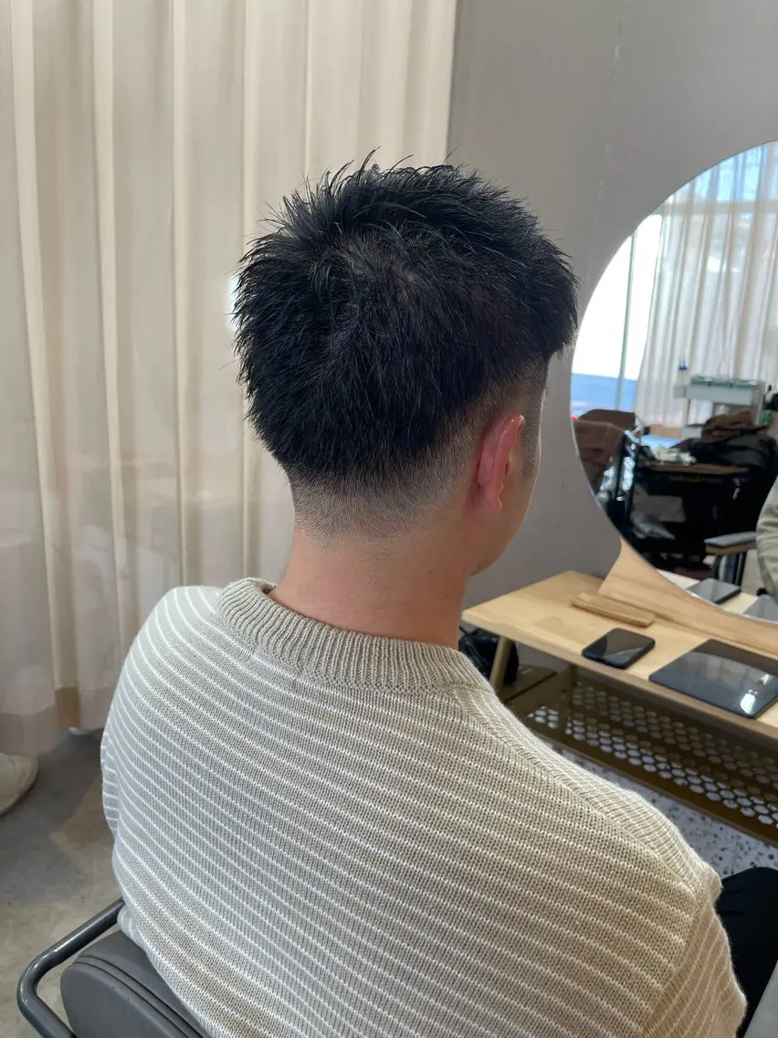 ショート カット ✨透明感カラー✨ 🌈艶カラー🌈のヘアスタイル