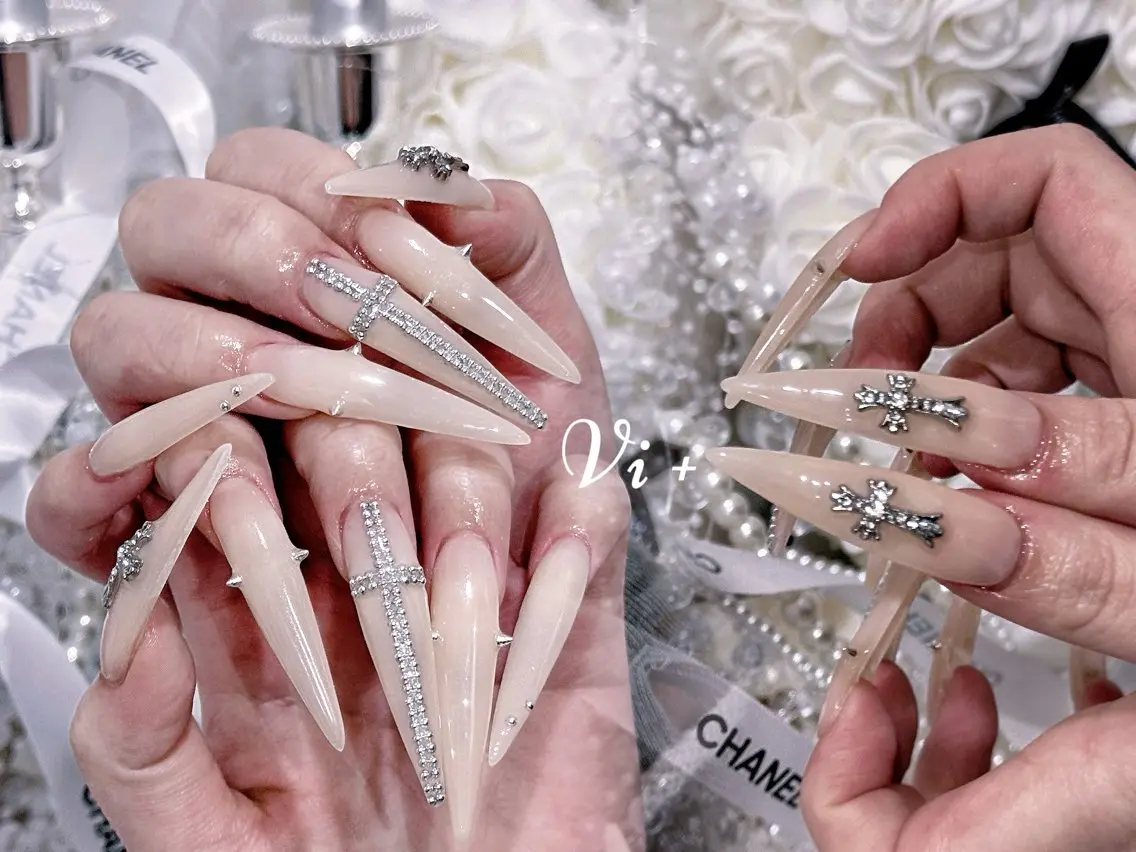 ネイル ハンドネイル ✨Nailsalon Vi+✨のネイルデザイン