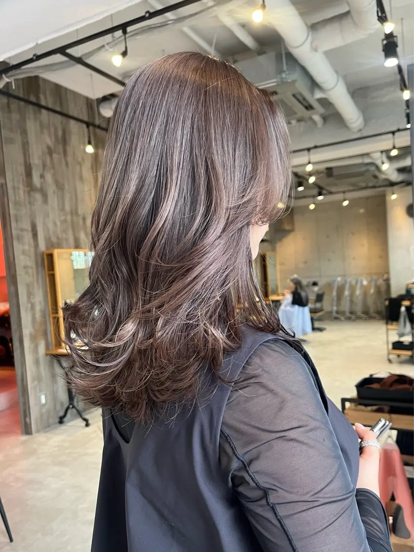 ロング カラー グレージュ ラベンダーカラー ラベンダーグレージュ ラベンダーグレー カット ヘアカラー haruka ♡レイヤー/透明感のヘアスタイル