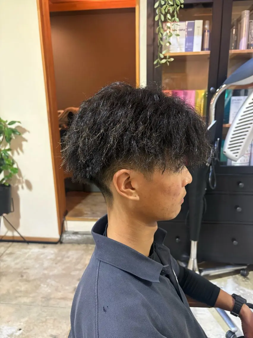 パーマ メンズ 木崎 優来のヘアスタイル