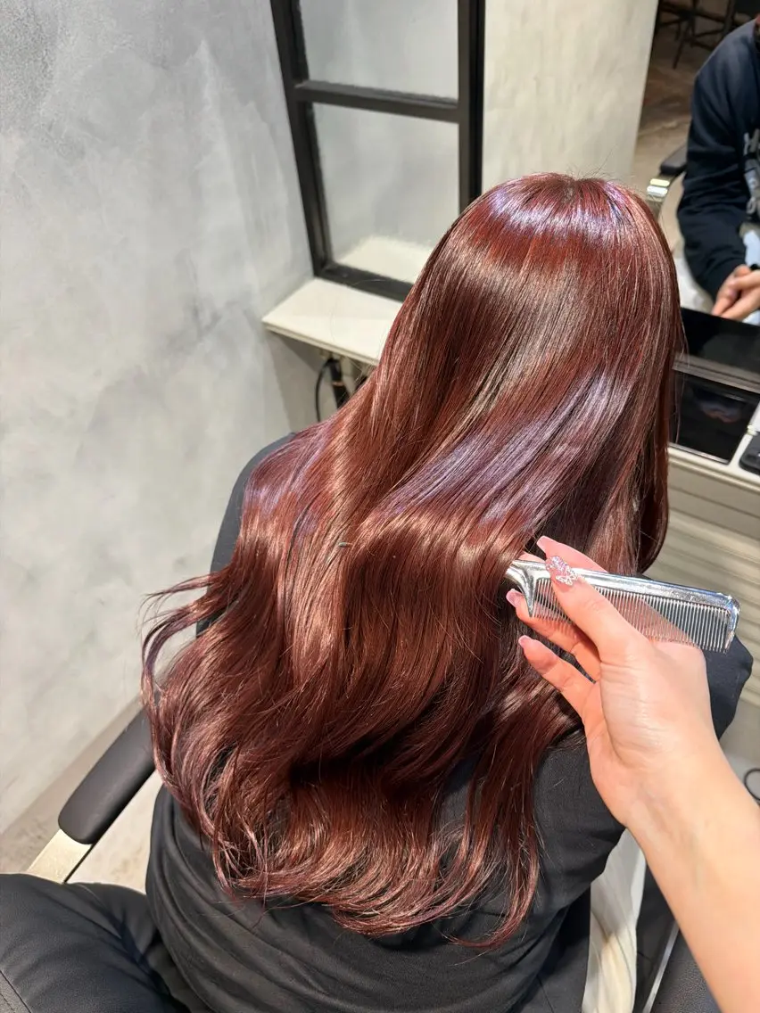 セミロング カラー ブリーチ ダブルカラー イルミナカラー レッドカラー 髪質改善 ヘアカラー トリートメント maika /髪質改善/艶カラーのヘアスタイル