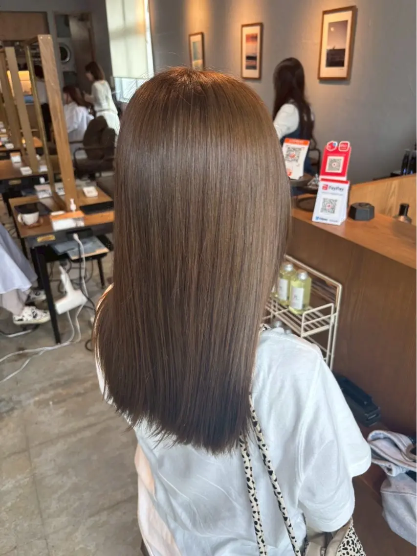 セミロング カラー ブラウンカラー ナチュラルブラウン ruup Rell スズカのヘアスタイル