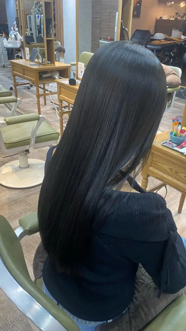 ロング カラー 飯田 雷晟のヘアスタイル