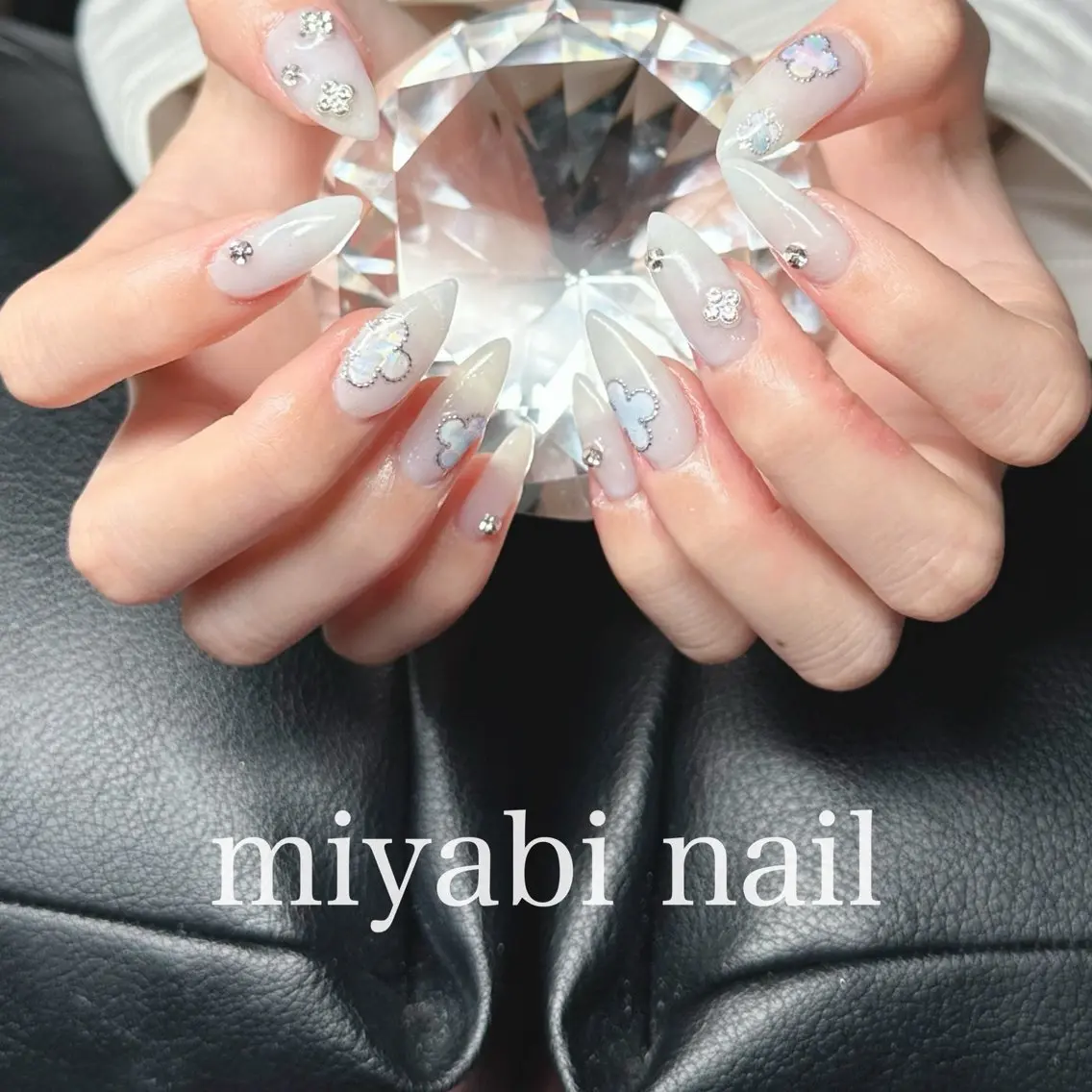 ネイル ブルー キラキラネイル ラメ(グリッター) 持ち込み ストーンネイル ハンドネイル miyabi nail 桂川駅近くのネイルデザイン