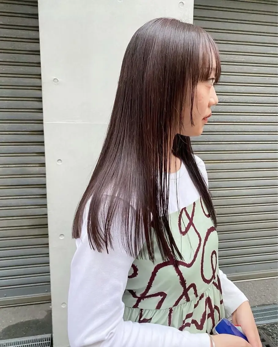 ロング ヘアカラー トリートメント qpulaあいみ 透明感カラーのヘアスタイル