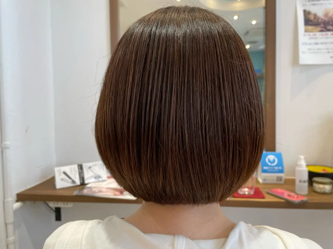 ミディアム カット ヘアカラー 横山 ひかりのヘアスタイル