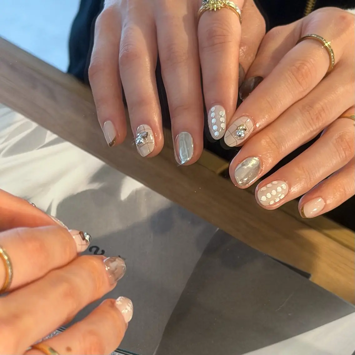 ネイル クリアネイル フラッシュネイル フラッシュマグ フレンチネイル マグネットネイル ハンドネイル Luana nailのネイルデザイン