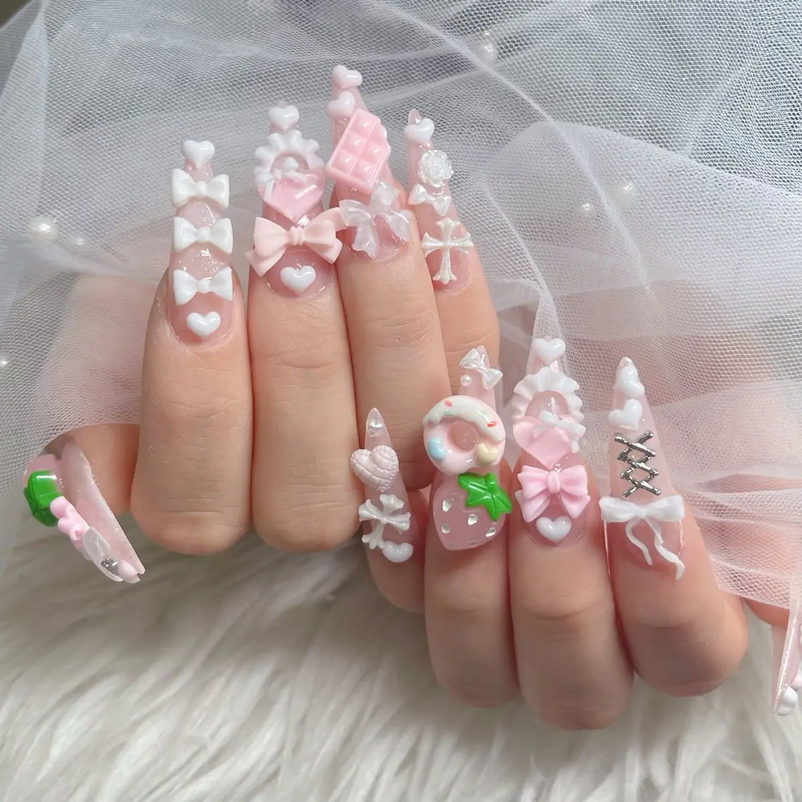 ネイル ハンドネイル ハンドケア CiCi Nail Salonのネイルデザイン