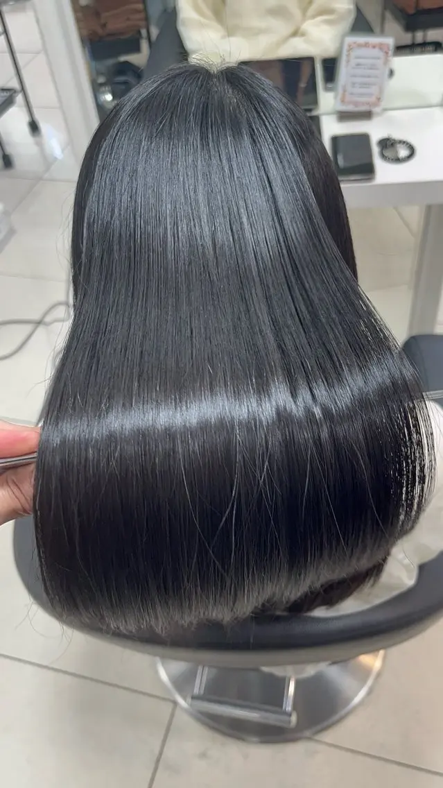 パーマ 仲里 茉緒のヘアスタイル