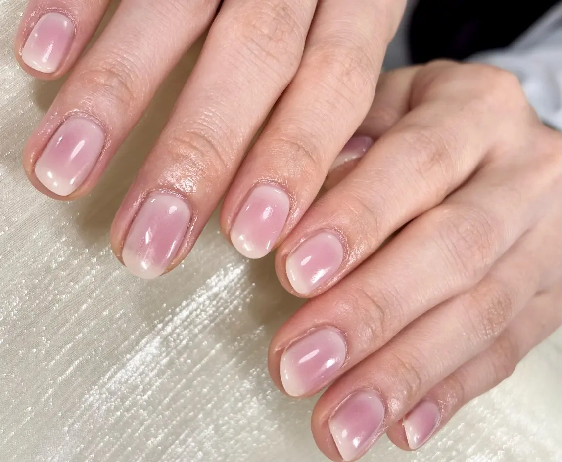 ネイル チークネイル ワンカラーネイル ハンドネイル ETE LUNA NAILのネイルデザイン