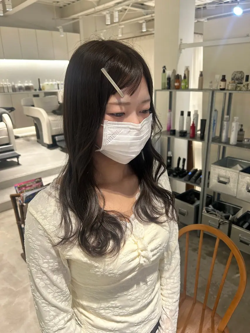 ロング ヘアカラー 篠原 若奈のヘアスタイル