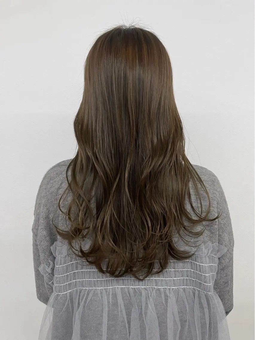 カラー 吉島 晴のヘアスタイル