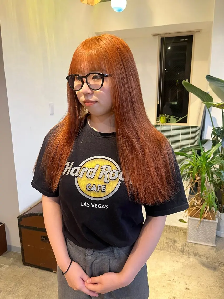 セミロング カラー ブリーチ ブラウンカラー オレンジ オレンジブラウン ヘアカラー トリートメント 🩷ハイトーン透明感 レイヤー🩷ユリカのヘアスタイル