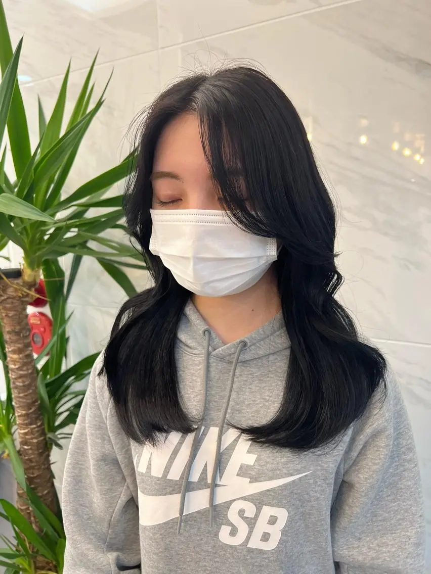 *【就活生オススメ】黒染めカラー➕カット➕marbb🛁➕ケアトリートメントの写真