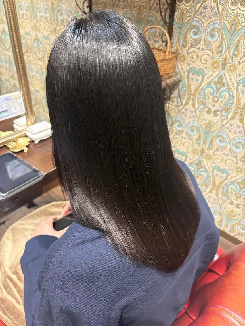 セミロング パーマ 酸性ストレート ストレートパーマ カット 縮毛矯正 トリートメント なぎさ 🎀 / 透明感カラー/心斎橋のヘアスタイル