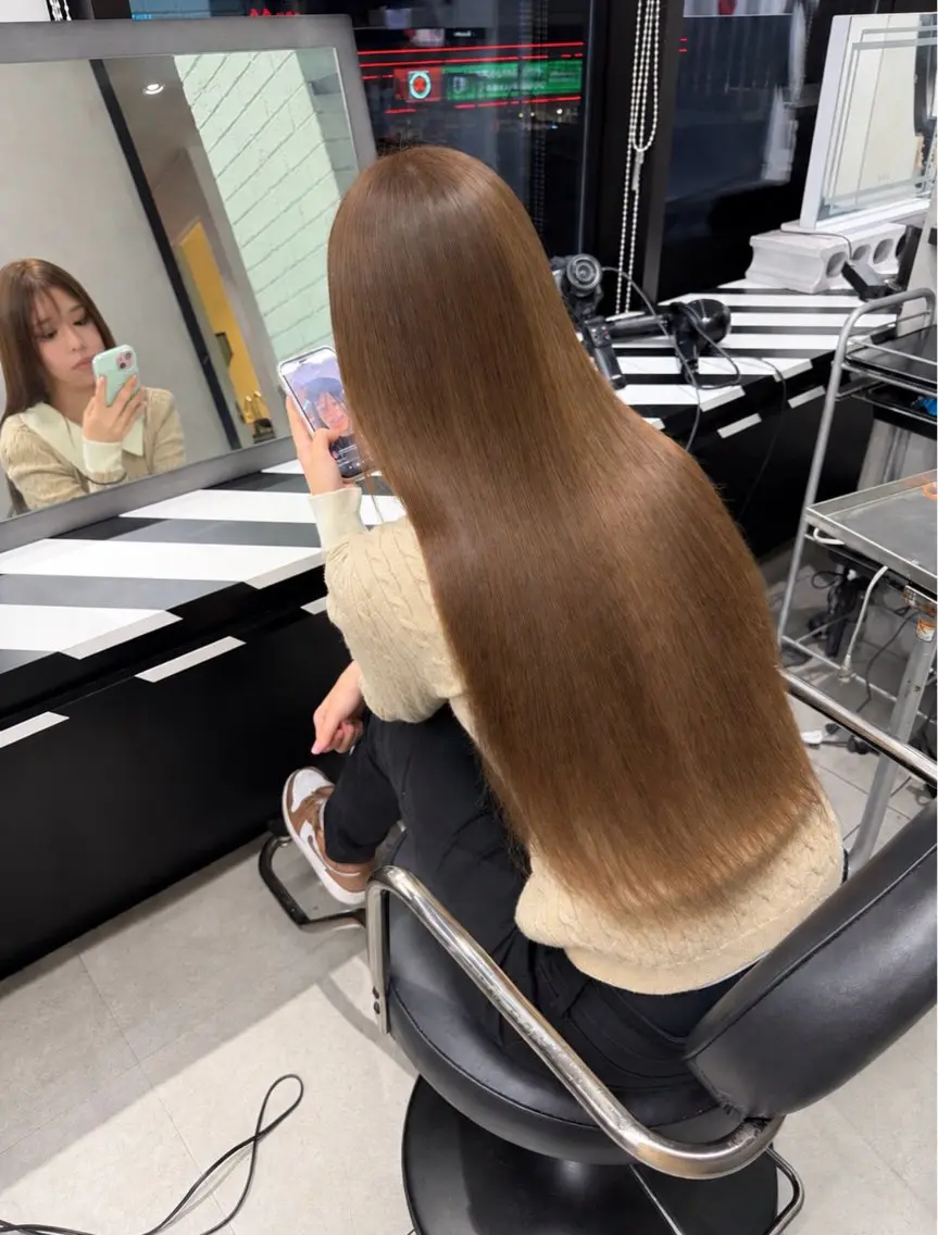 ロング カラー ブラウンカラー キャラメルブラウン ヘアカラー 透明感/艶カラー/ たいようのヘアスタイル