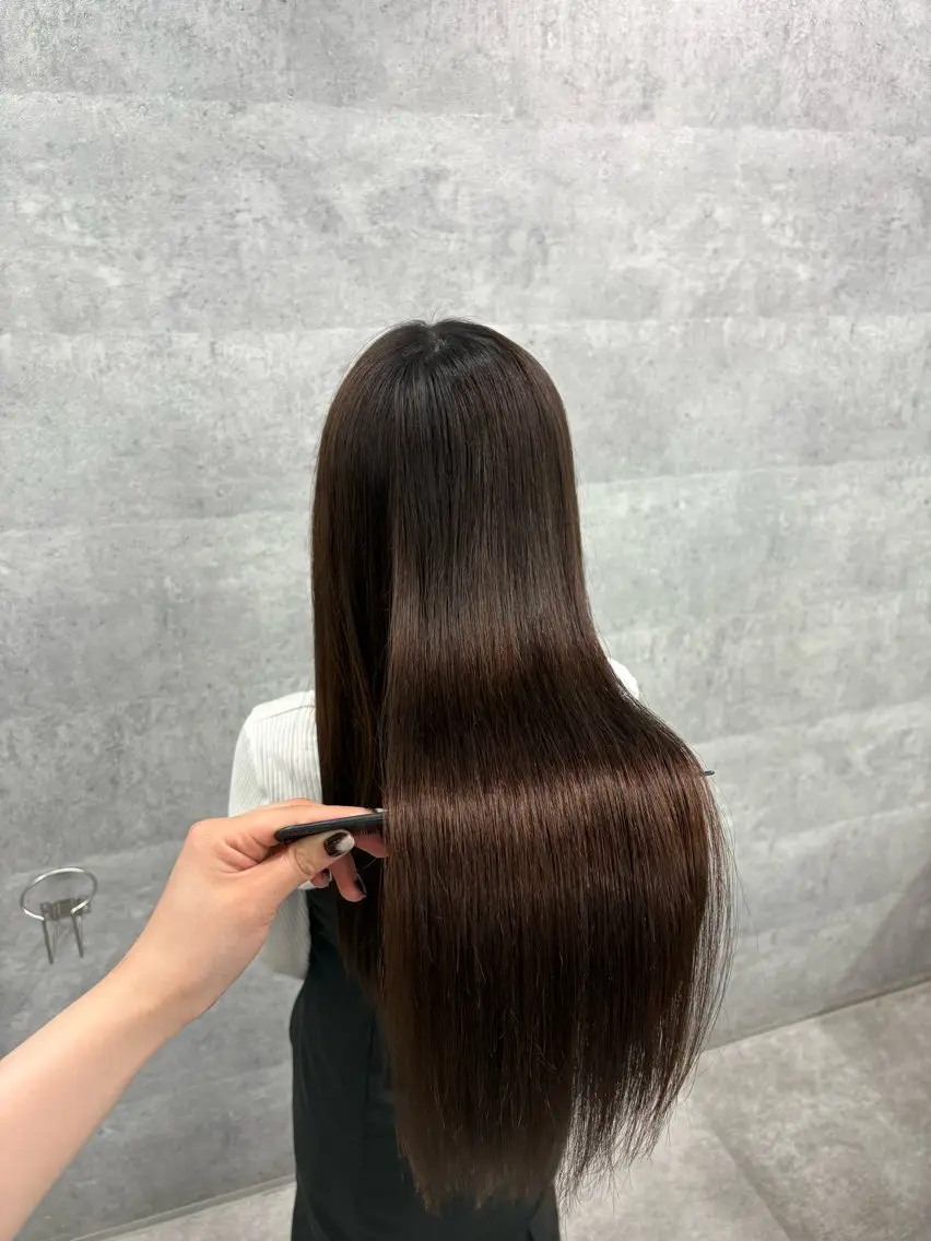 ロング カット ヘアカラー 縮毛矯正 髪質改善ストレート/ 透明感カラー🥣🤍のヘアスタイル