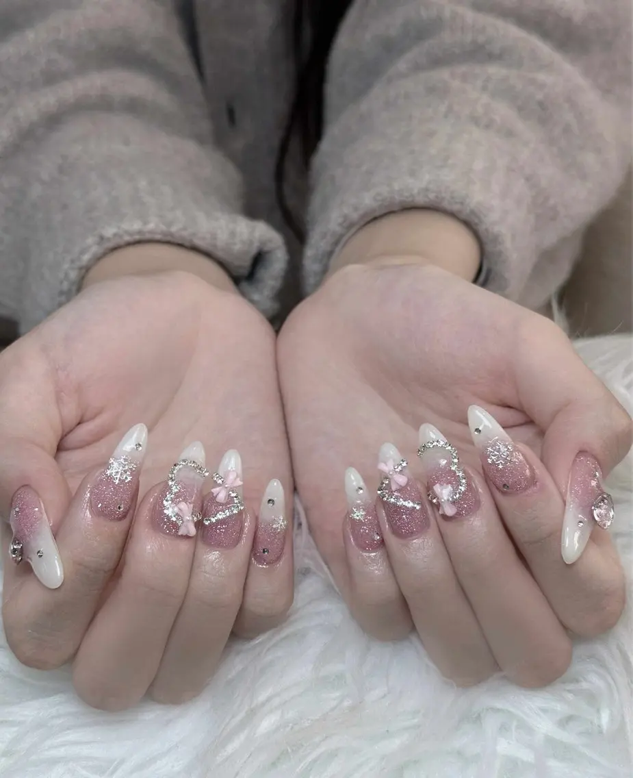 ネイル オーロラネイル ボルドー ブラウン 氷ネイル・うるうるネイル キラキラネイル ハンドネイル Julli NailStudioのネイルデザイン