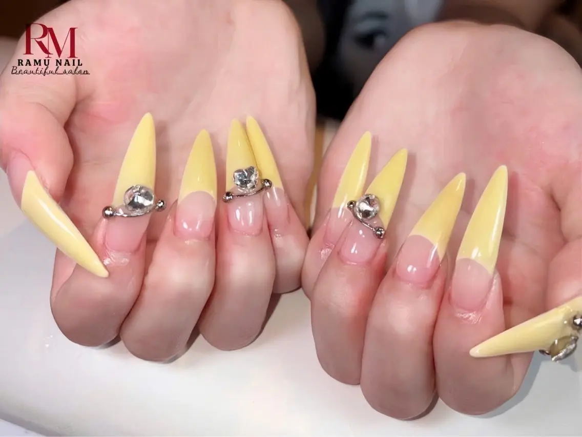 ネイル キラキラネイル マグネットネイル ミラーネイル ピンク 夏ネイル ハンドネイル RAMU Nail 恵比寿店のネイルデザイン