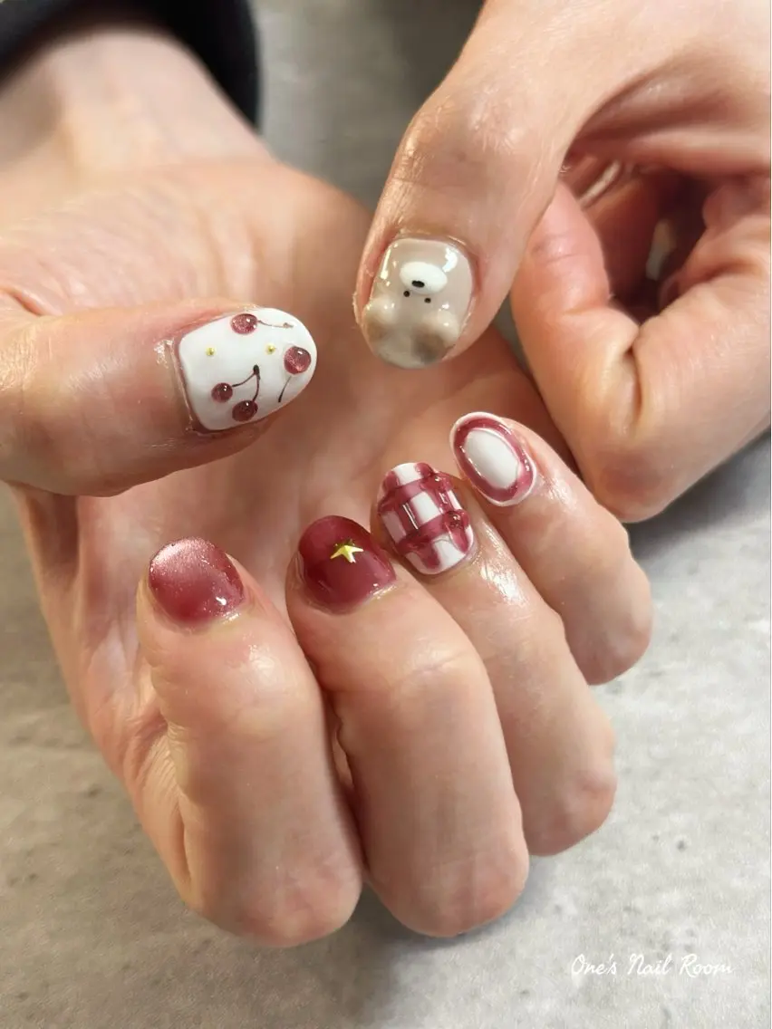 ネイル ハンドネイル One's Nail Roomのネイルデザイン
