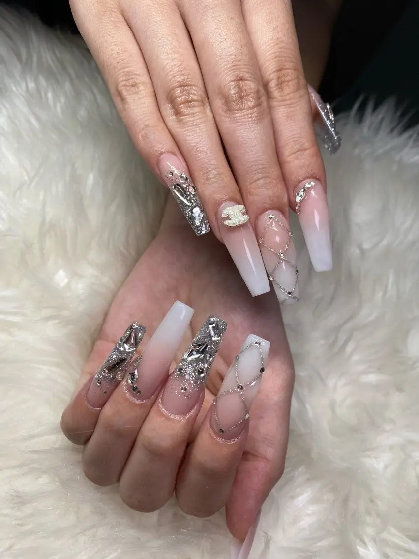 ネイル ハンドネイル nes.nail★ AYANOのネイルデザイン