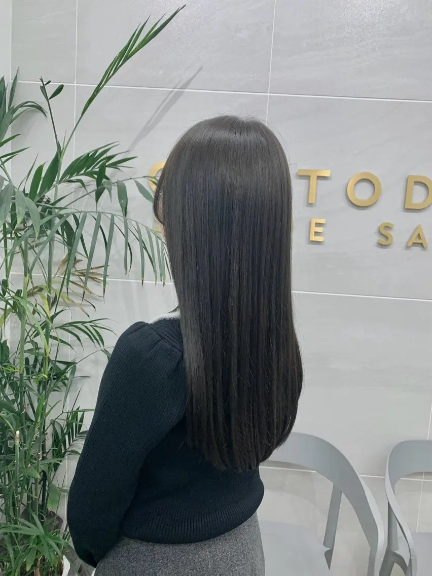 ロング カラー 透明感カラー グレージュ カット ヘアカラー ヘッドスパ 本格ヘッドスパ🌿 ×ヘア 佐藤のヘアスタイル