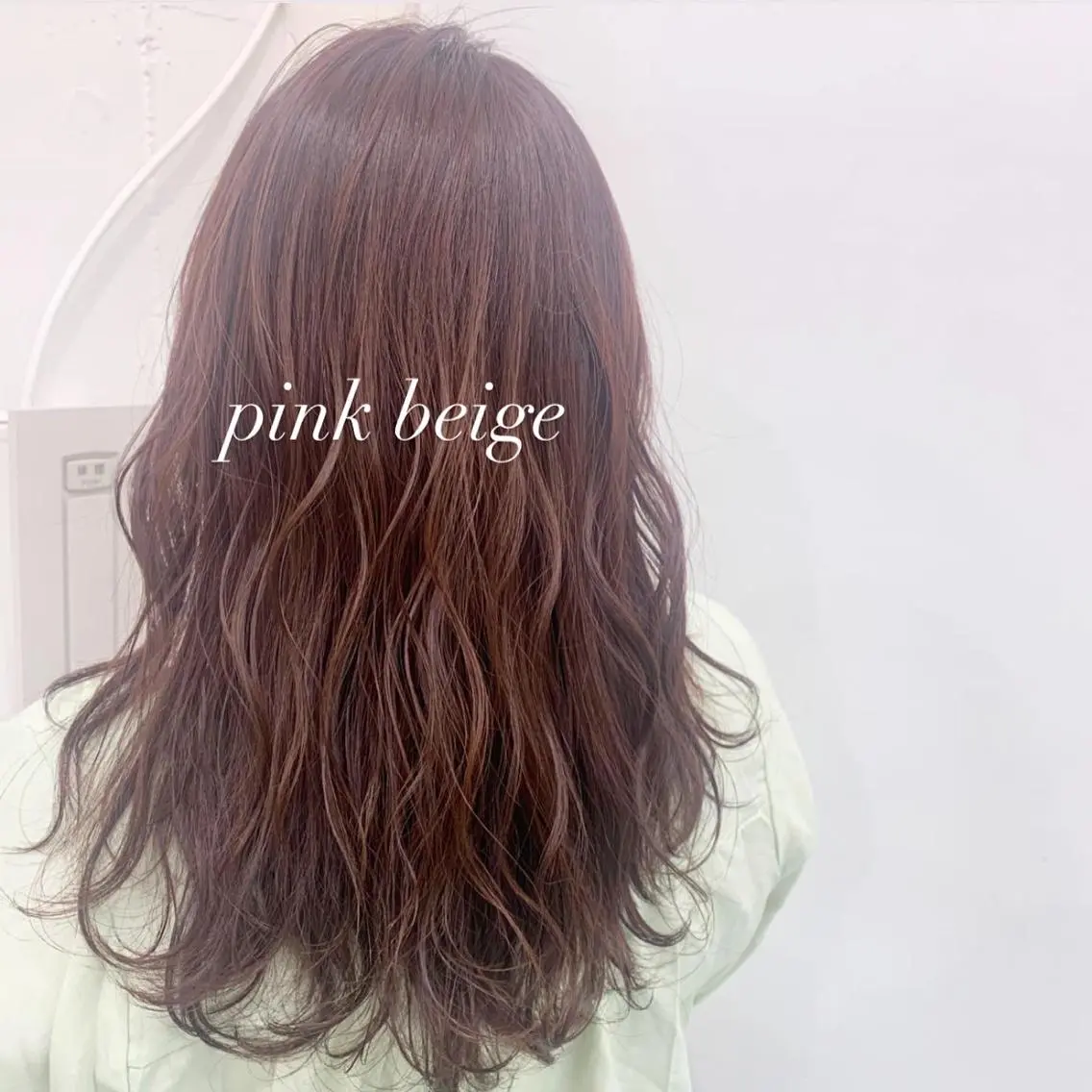 ロング カラー ベージュカラー ピンクカラー ピンクベージュ カット ヘアカラー 川上 紗也加のヘアスタイル